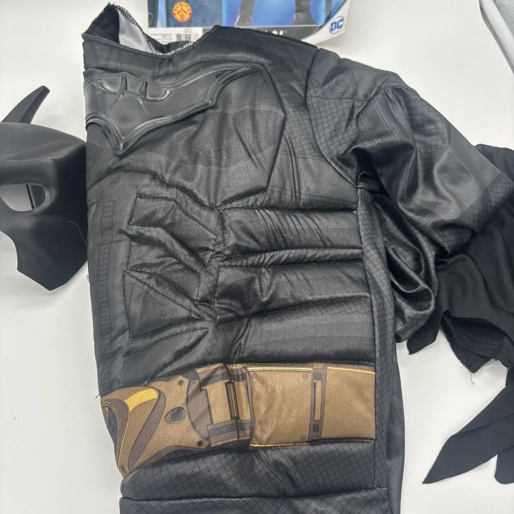 Boys Batman The Dark Knight Muscle Chest Halloween Costume Medium‎ 8 To 10